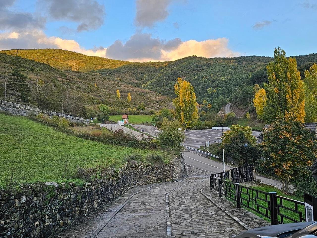 Penzion Aisa Casa Simon Exteriér fotografie