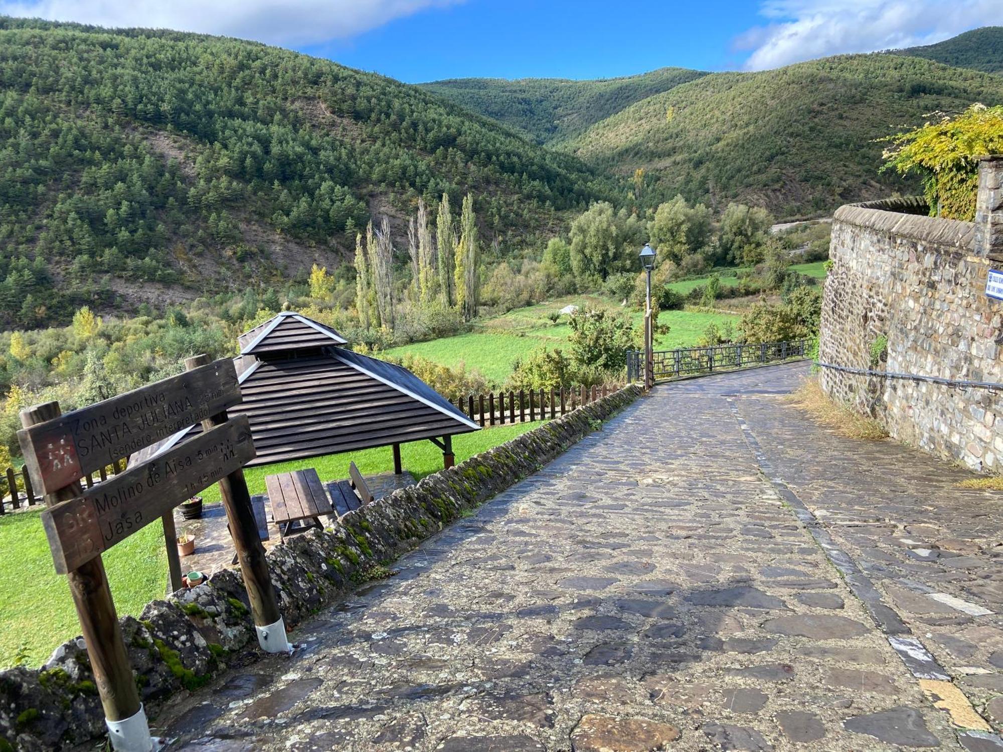 Penzion Aisa Casa Simon Exteriér fotografie